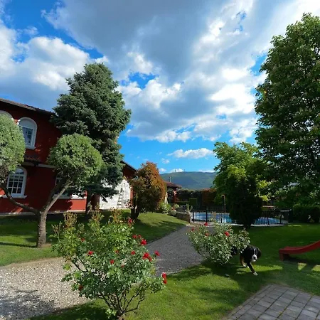 Villa Elegant Family With A Pool & Garden Oasis Skopje